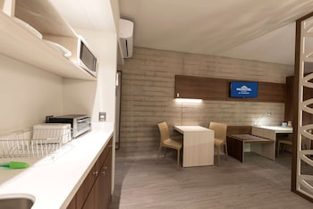 microtel inn and suites by wyndham guadalajara sur