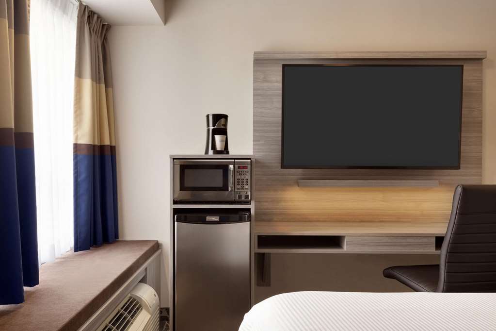 microtel inn and suites montreal airport dorval qc