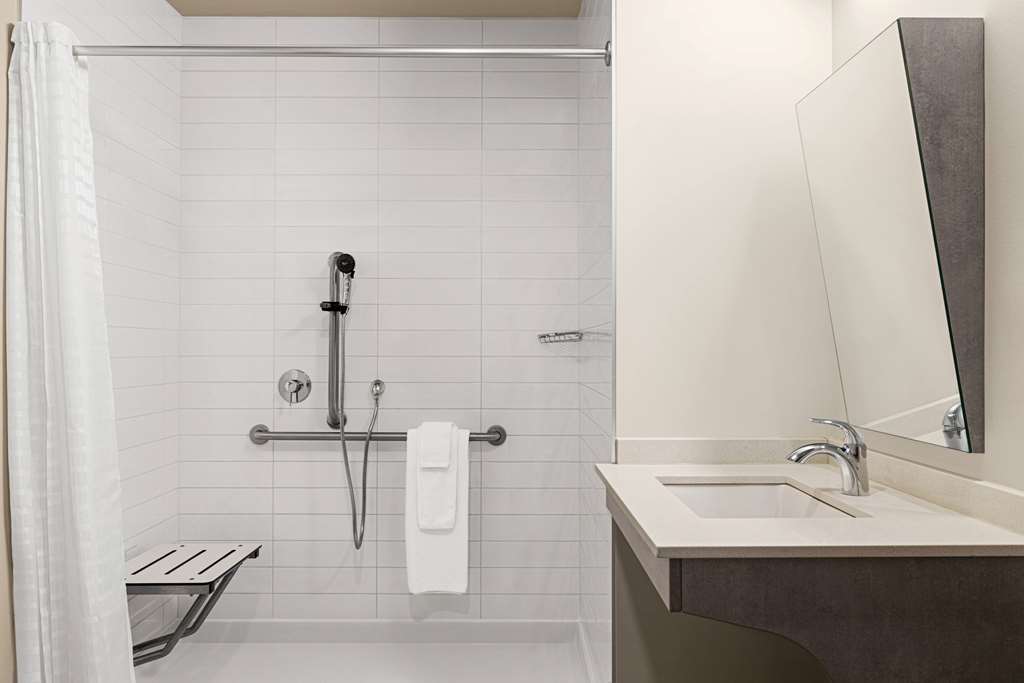 microtel inn and suites montreal airport dorval qc