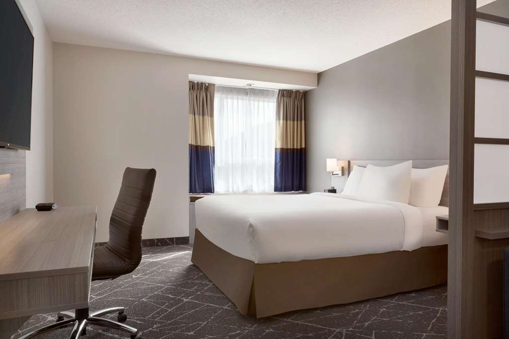 microtel inn and suites montreal airport dorval qc