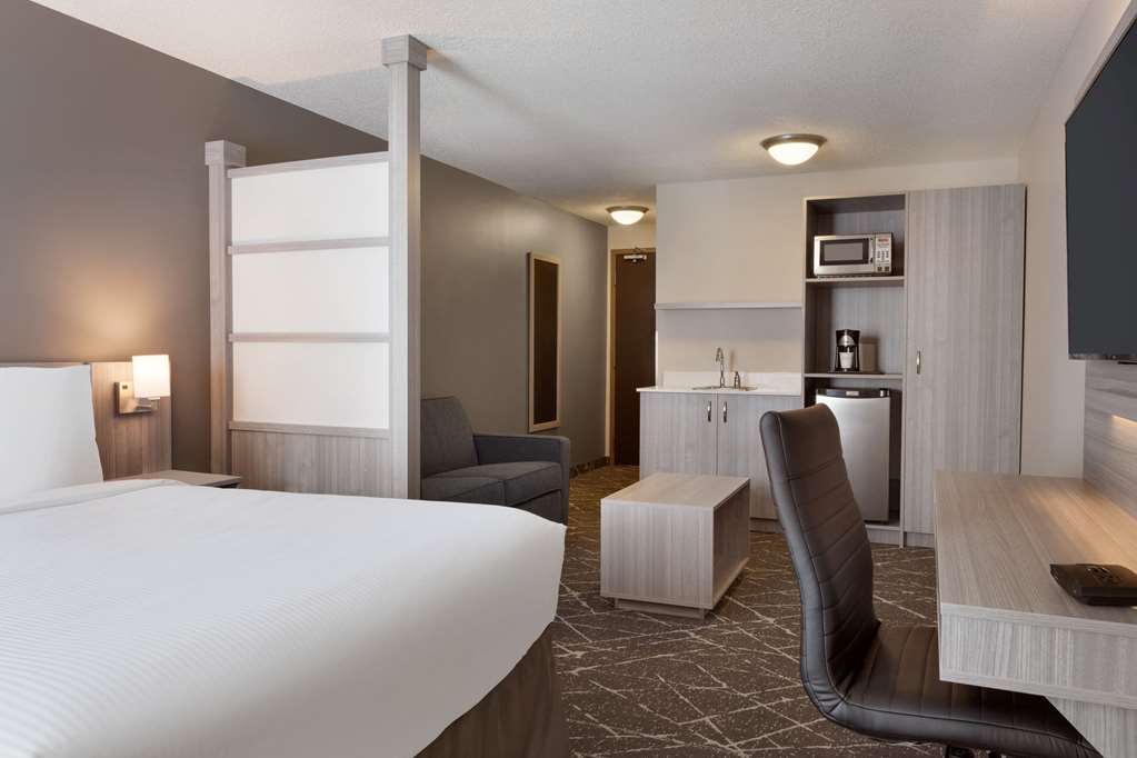microtel inn and suites montreal airport dorval qc