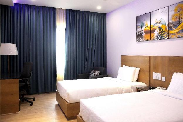 comfort inn kaikaluru