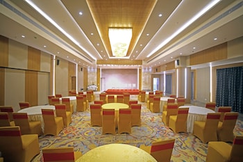 comfort inn kaikaluru
