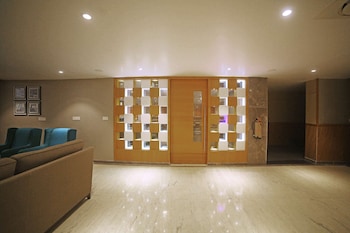 comfort inn kaikaluru