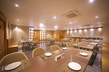 comfort inn kaikaluru