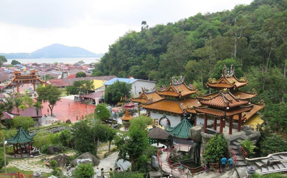 chuan full hotel pangkor island