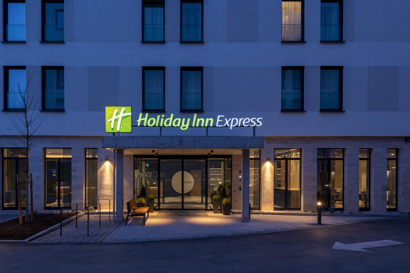 holiday inn express munich north an ihg hotel