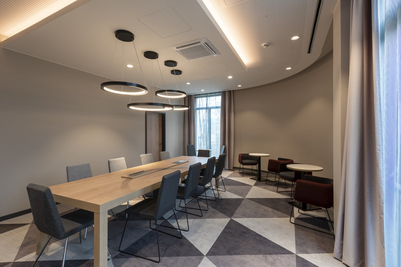 holiday inn express munich north an ihg hotel