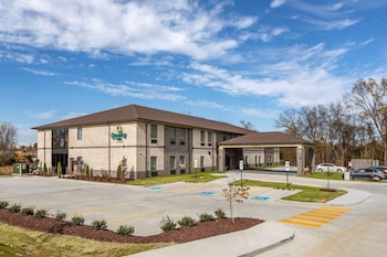 quality inn lebanon nashville area