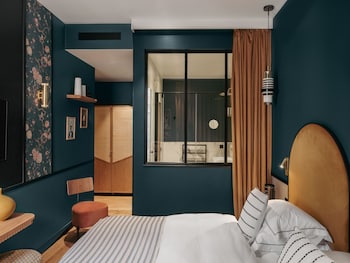 dandy hotel and kitchen