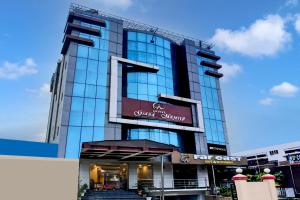 hotel grand majesty