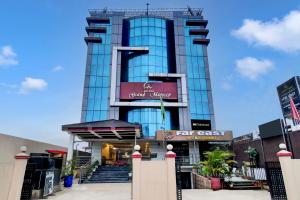 hotel grand majesty