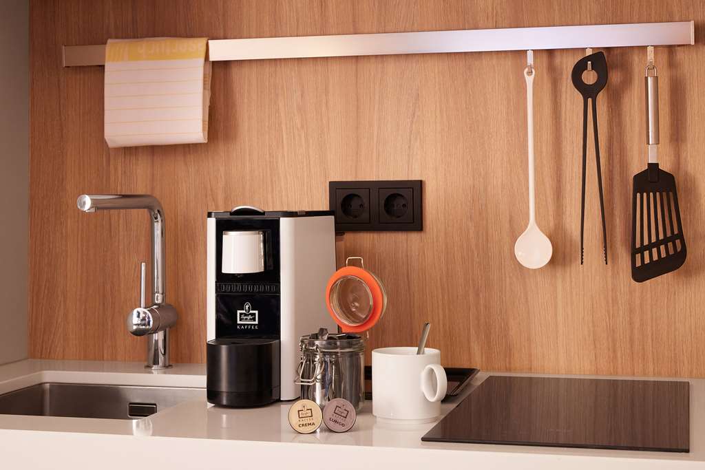 adina apartment hotel dusseldorf