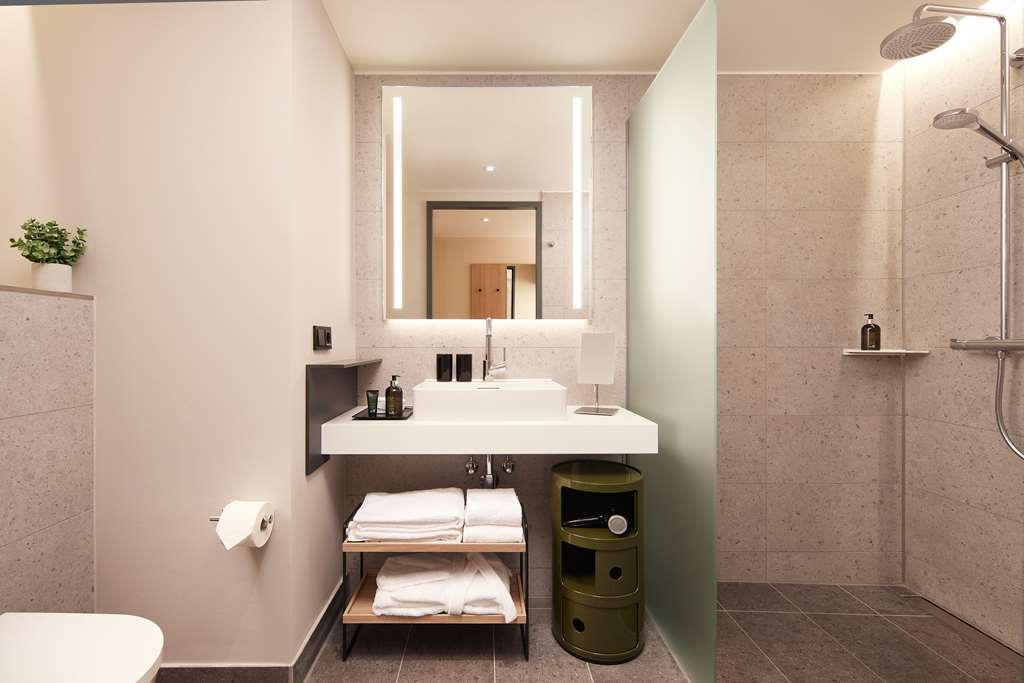 adina apartment hotel dusseldorf