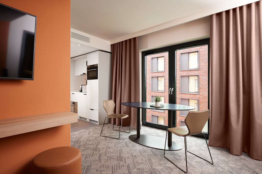 adina apartment hotel dusseldorf