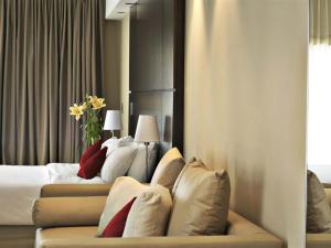 Htl City Baires,Monserrat>>Buenos Aires,4 star