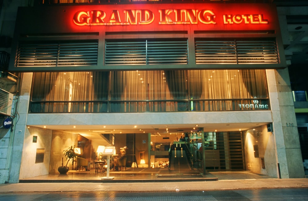 grand king hotel