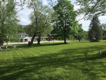 Weathervane Motel,Bennington County>>Bennington,2 star