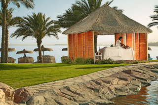 palm royale resort soma bay