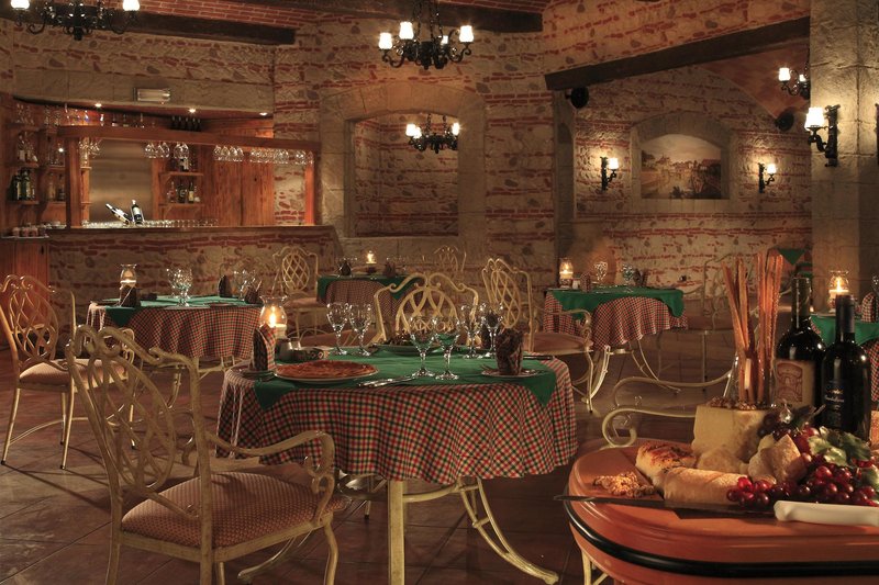 palm royale resort soma bay