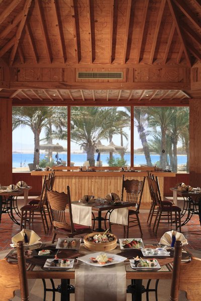 palm royale resort soma bay