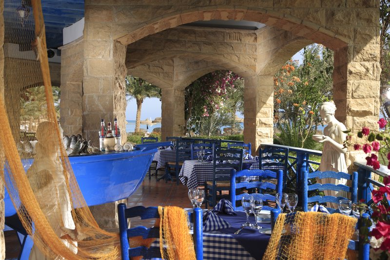 palm royale resort soma bay