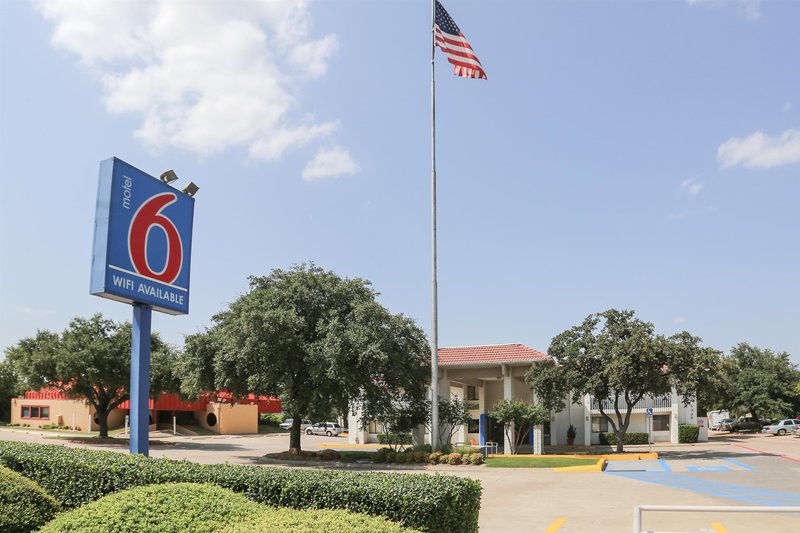 motel 6 addison tx dallas