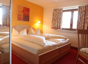 Die Lilie - Hotel Garni,Hoefen>>Ehenbichl,3 star