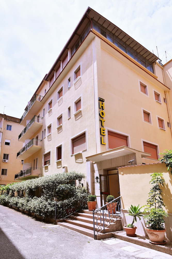 il nocchiero city hotel