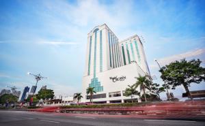 Crystal Crown Hotel,Johor Bahru>>Johor,3 star