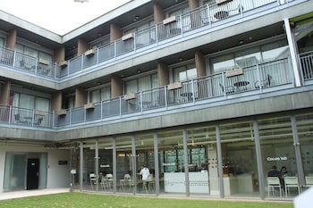 y loft youth square
