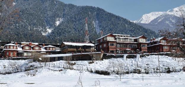 pahalgam hotel