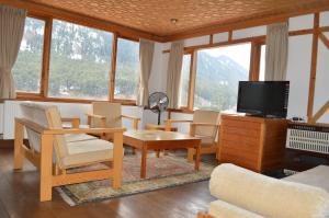 pahalgam hotel