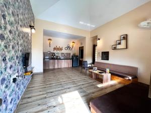 olive resort sillari pench