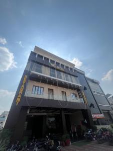 shri sai hotel by wb inn