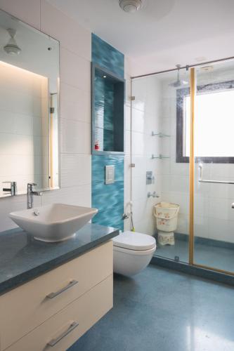 Under My Roof Superio,New Delhi>>Delhi,3.5 star