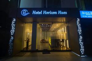 hotel horizon hues