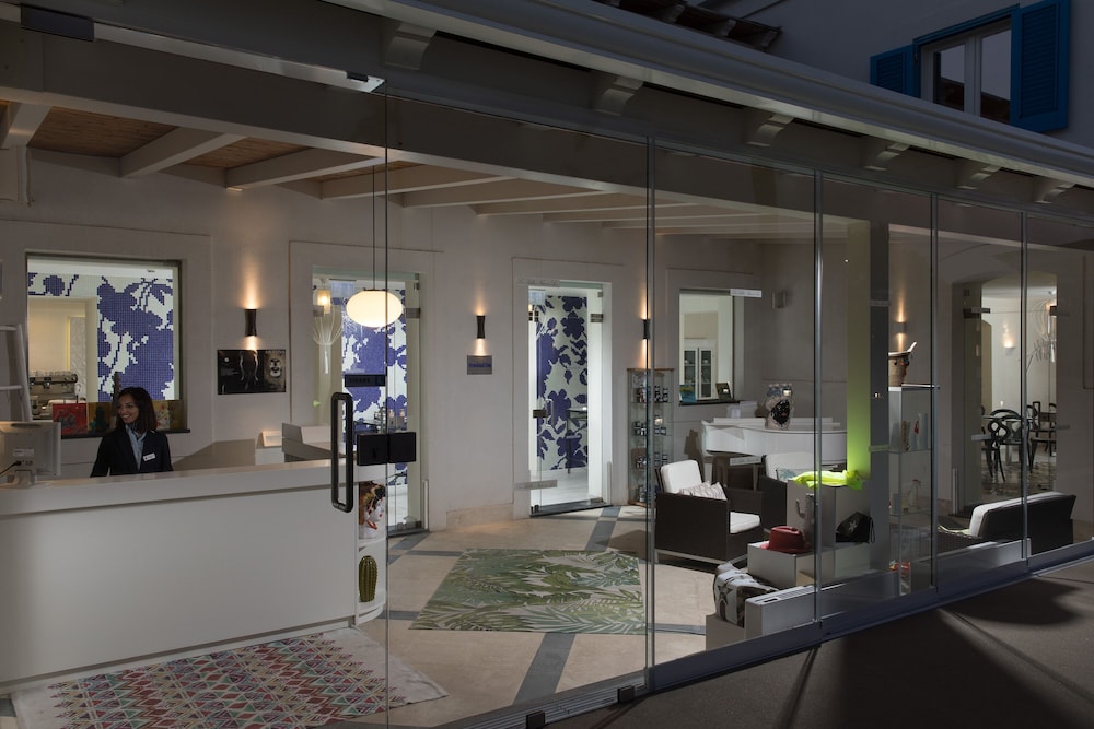 les sables noirs and spa