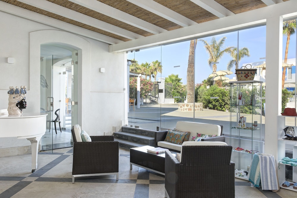 les sables noirs and spa