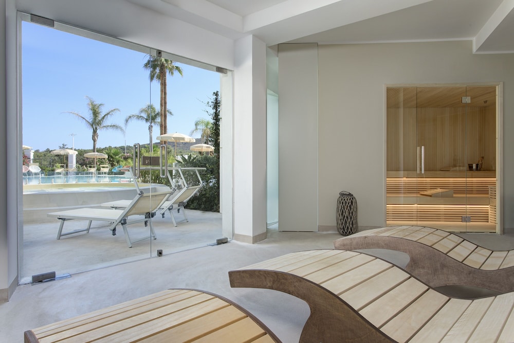 les sables noirs and spa