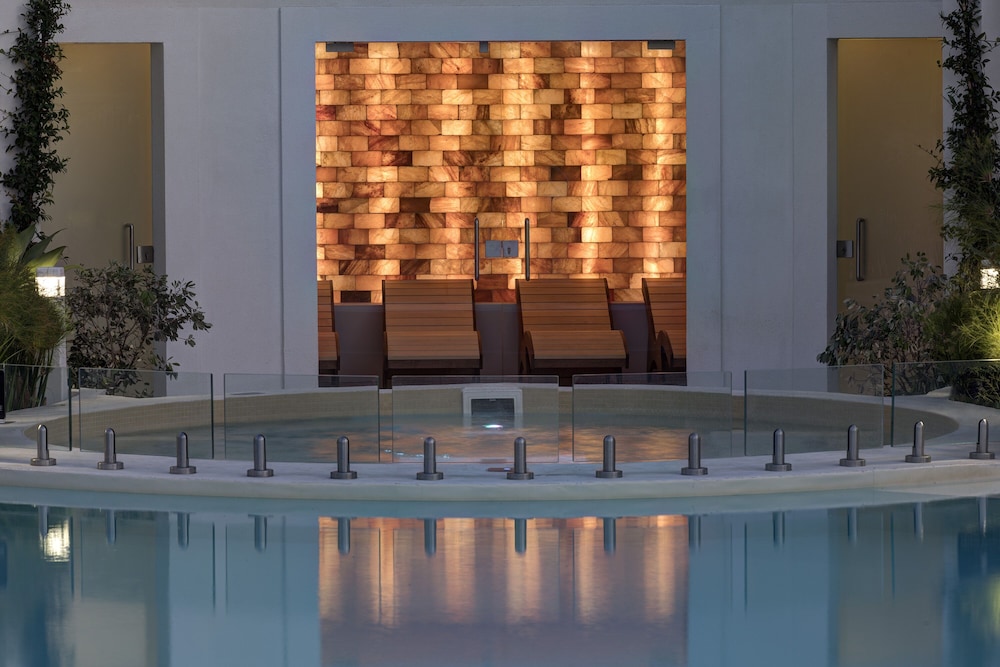 les sables noirs and spa