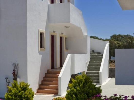 laza beach inn