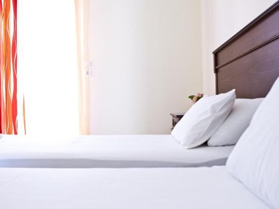 laza beach inn