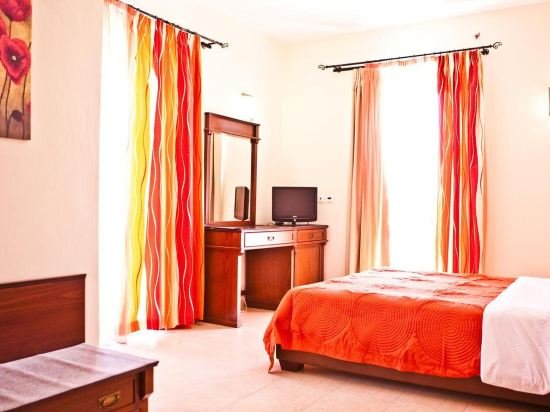 laza beach inn