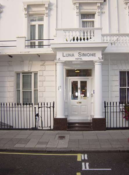 luna simone hotel