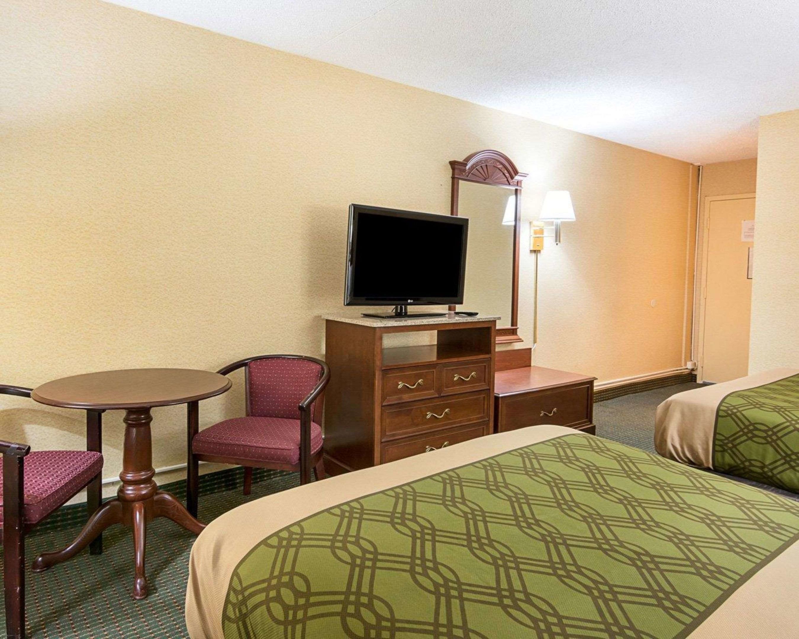 econo lodge near quantico marine base