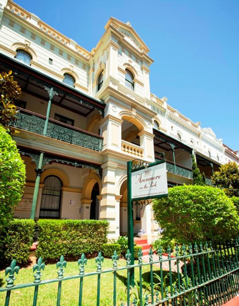 avonmore on the park boutique hotel