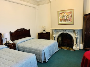 avonmore on the park boutique hotel