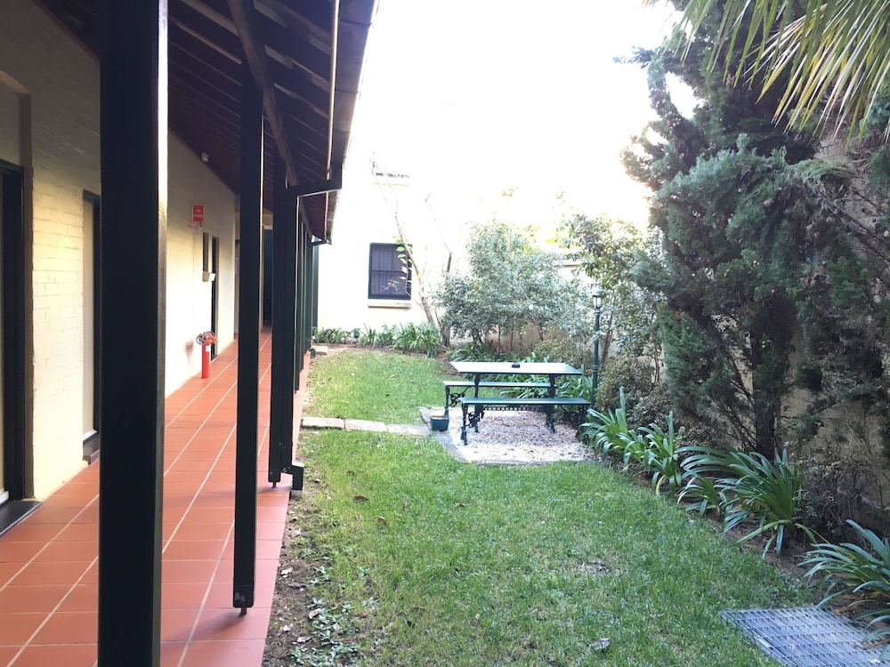 avonmore on the park boutique hotel