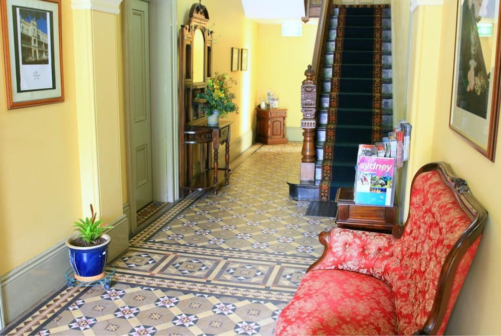 avonmore on the park boutique hotel